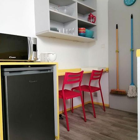 Residence Les Volets Bleus: Studio De 30 M² Classe 2 * Rochefort  Ngoại thất bức ảnh